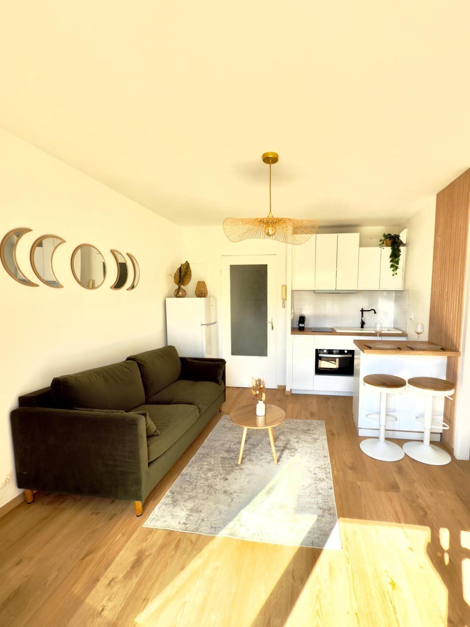 Appartement Cosy 1 Chambre Pour 2 Pers - Renove - Terrasse - Parking Dinard Exteriör bild